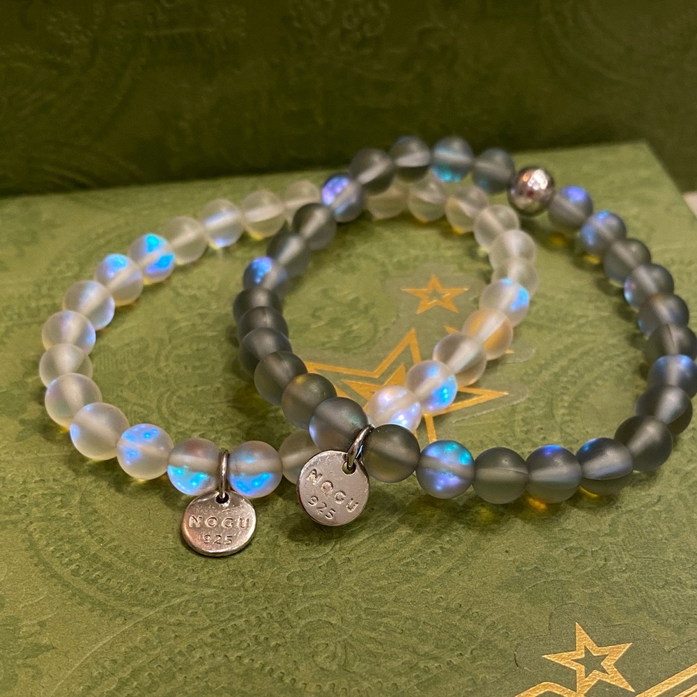 Nogu bracelets